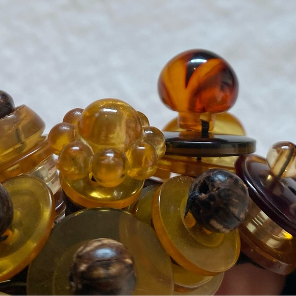 7 1/4" Button Bracelet - Picture 10 of 12